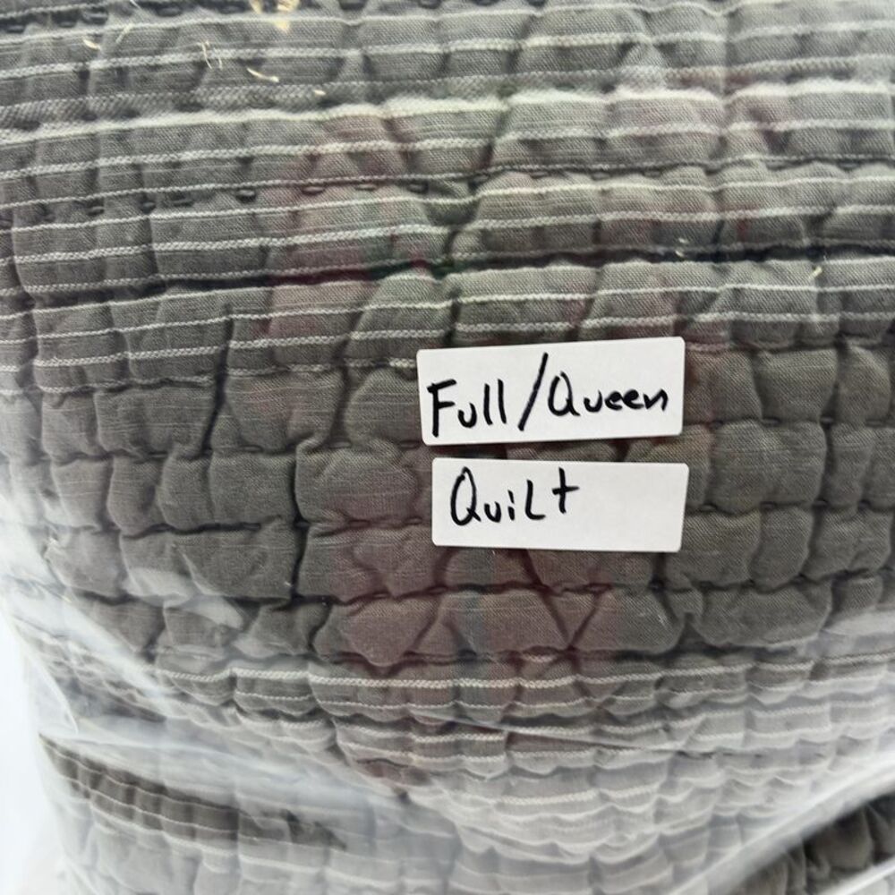 The Company Store STRIPE QUILT GRAY WITH 2 SHAMS